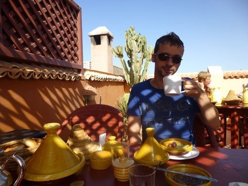 Voyage au Maroc durant l'été : petit déjeuner marocain.
